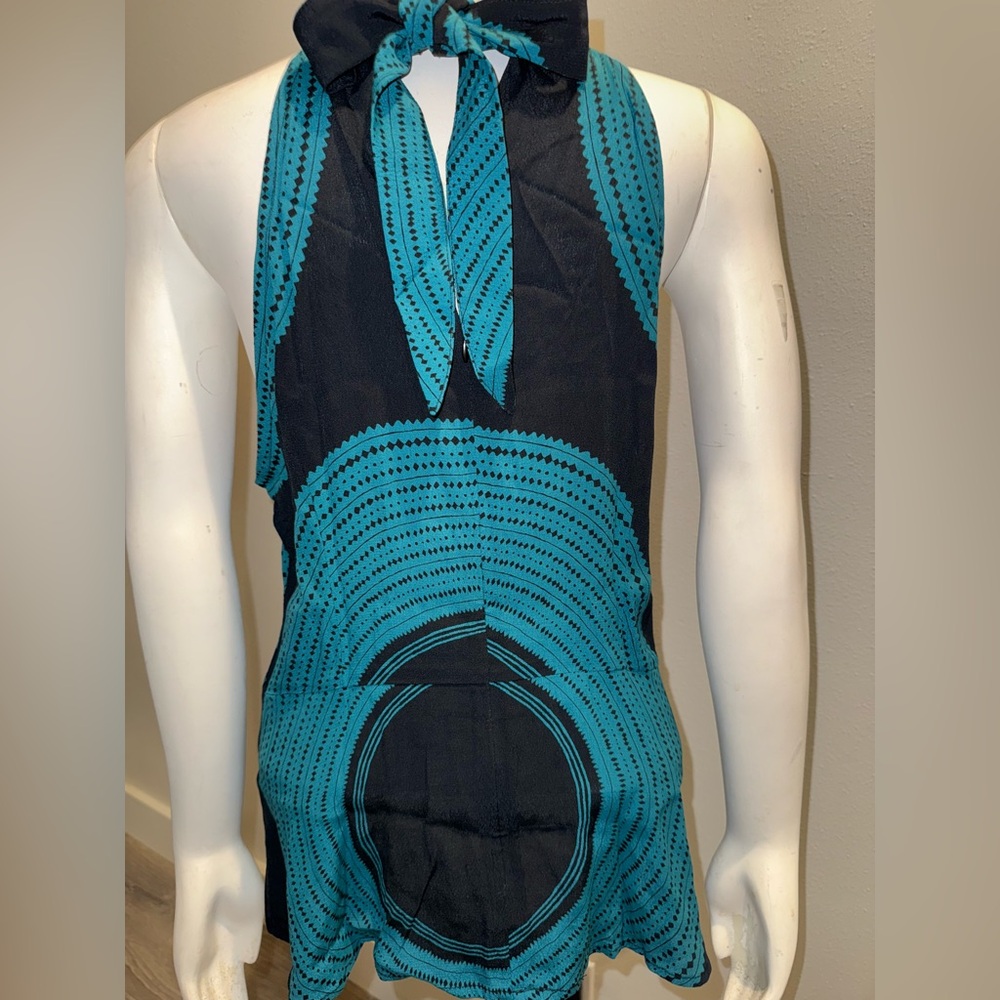 Manaola Top Hawaii M Halter - Picture 2 of 3